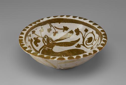 AKM684, Bowl with a hare, Front